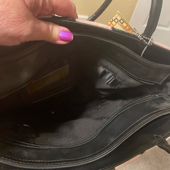 New adorable cow print Bueno bag Barbie pink with extras also - Picture 3 of 7